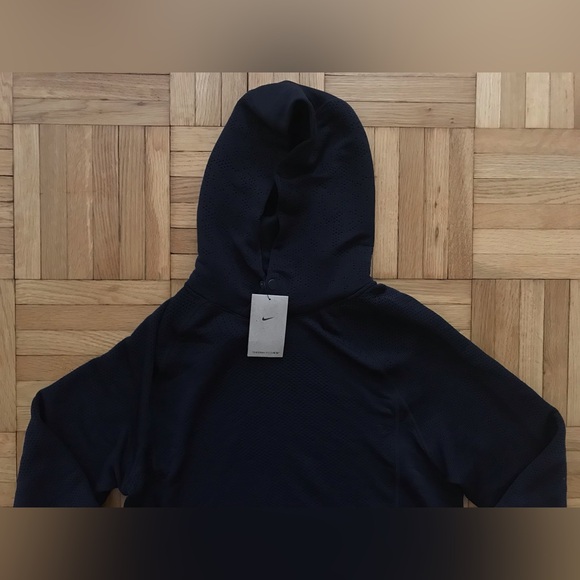 Size Medium Mens Nike Therma-FIT ADV A.P.S Training Gym Hoodie Black FB6847-010 - Picture 4 of 8